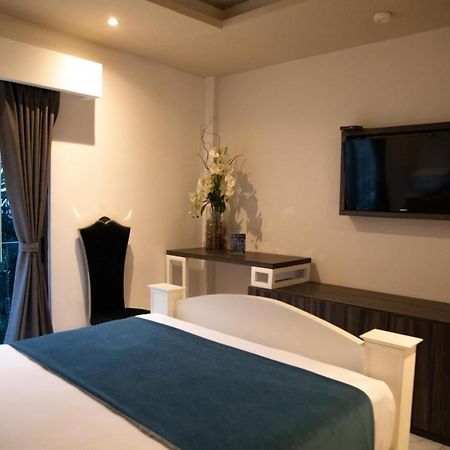 Hotel Boutique Monarca El Paraíso Exteriör bild